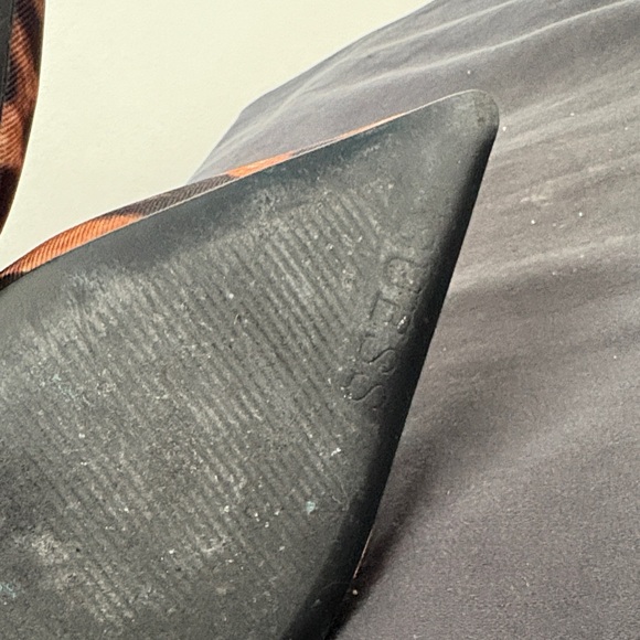 Guess Leopard Print Slingback Heels - Picture 7 of 10